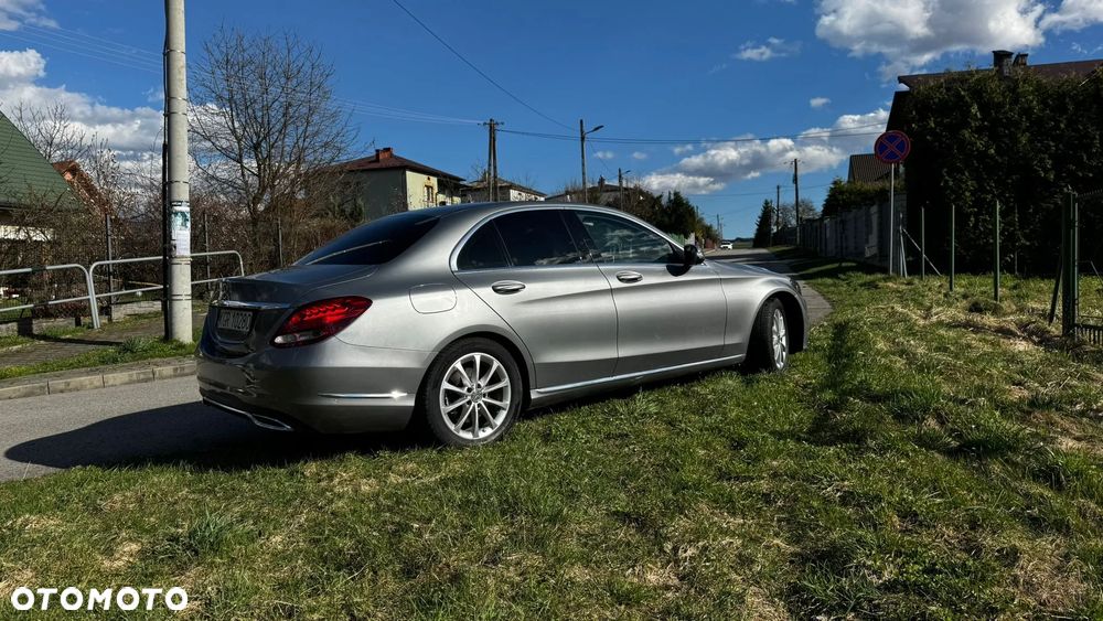 Mercedes-Benz Klasa C 180 Avantgarde - 24