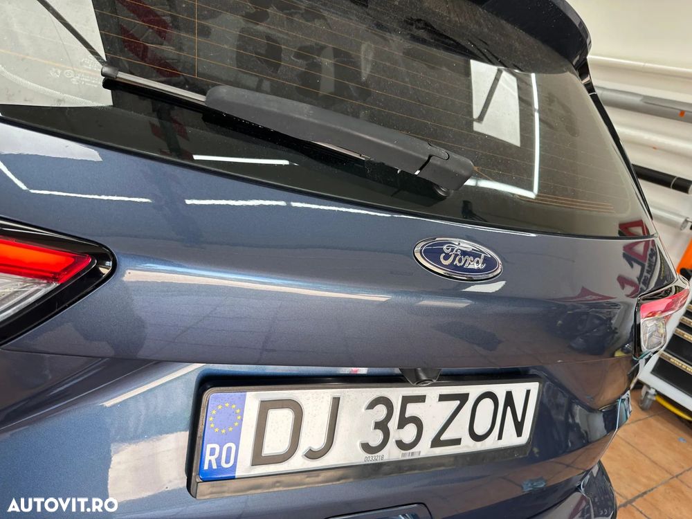 Ford Kuga ver-2-5-duratec-phev-st-line - 9