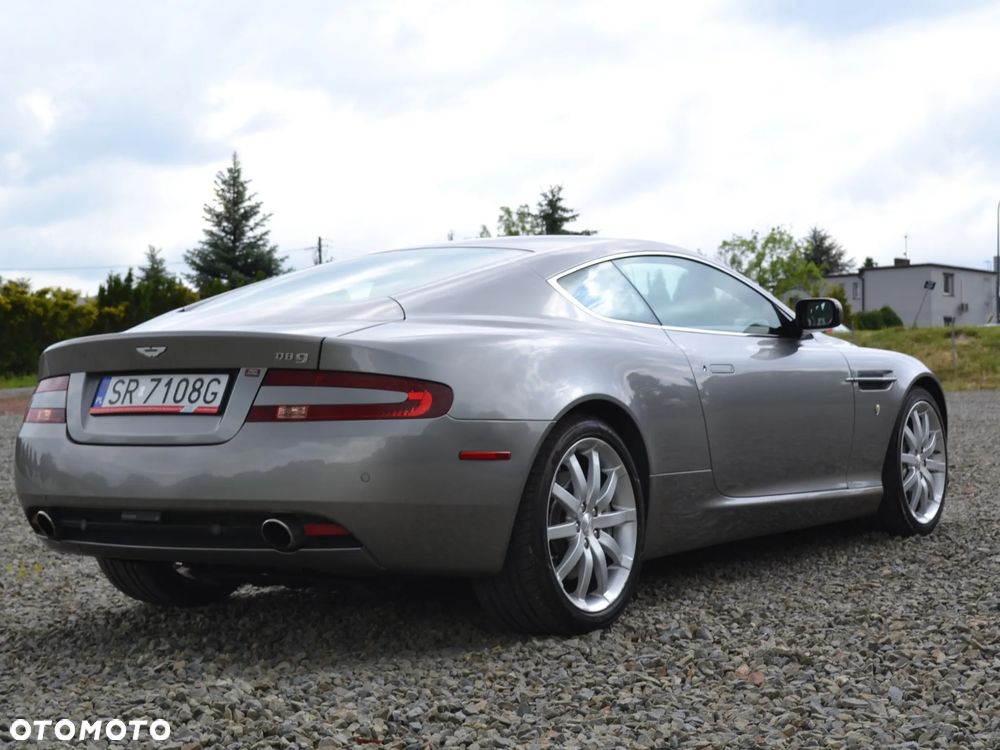 Aston Martin DB9 Touchtronic - 5