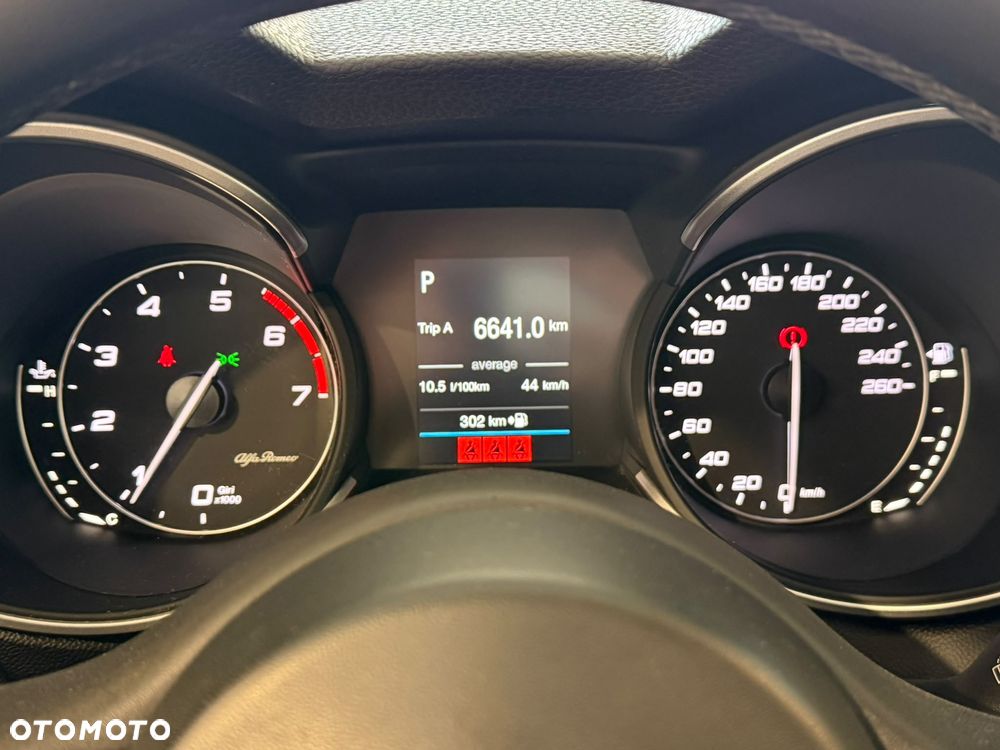 Alfa Romeo Stelvio 2.0 Turbo Q4 - 22