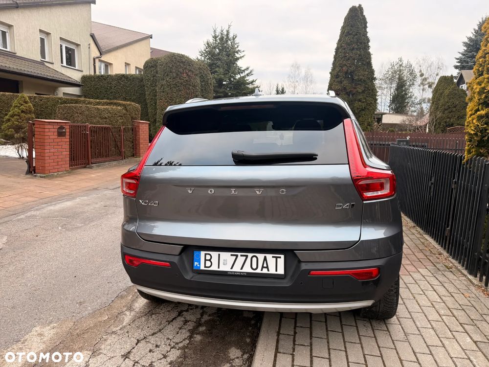 Volvo XC 40 D4 AWD Momentum (Intro Edition) - 7