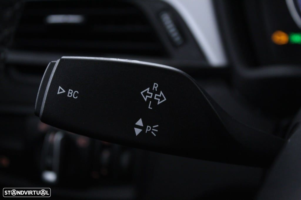 BMW X1 16 d sDrive Advantage - 24