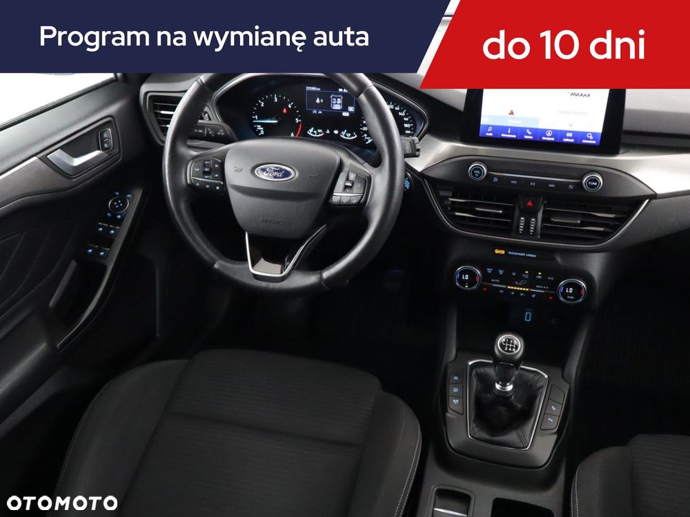 Ford Focus SW - 9