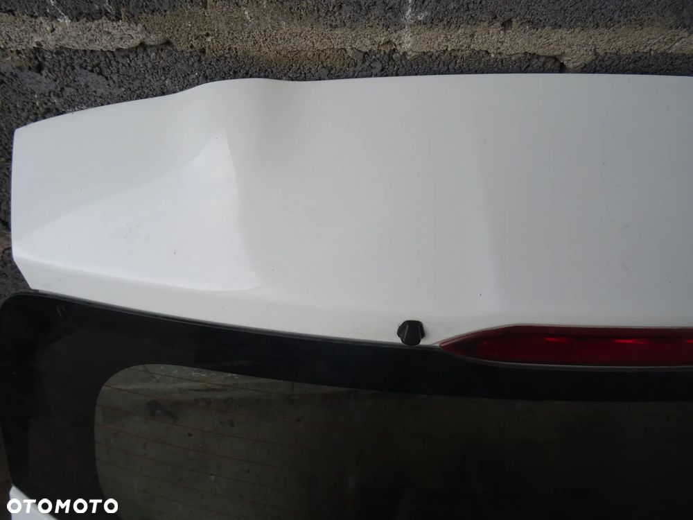 Klapa Bagażnika Mitsubishi SpaceStar Lakier(W19) - 2