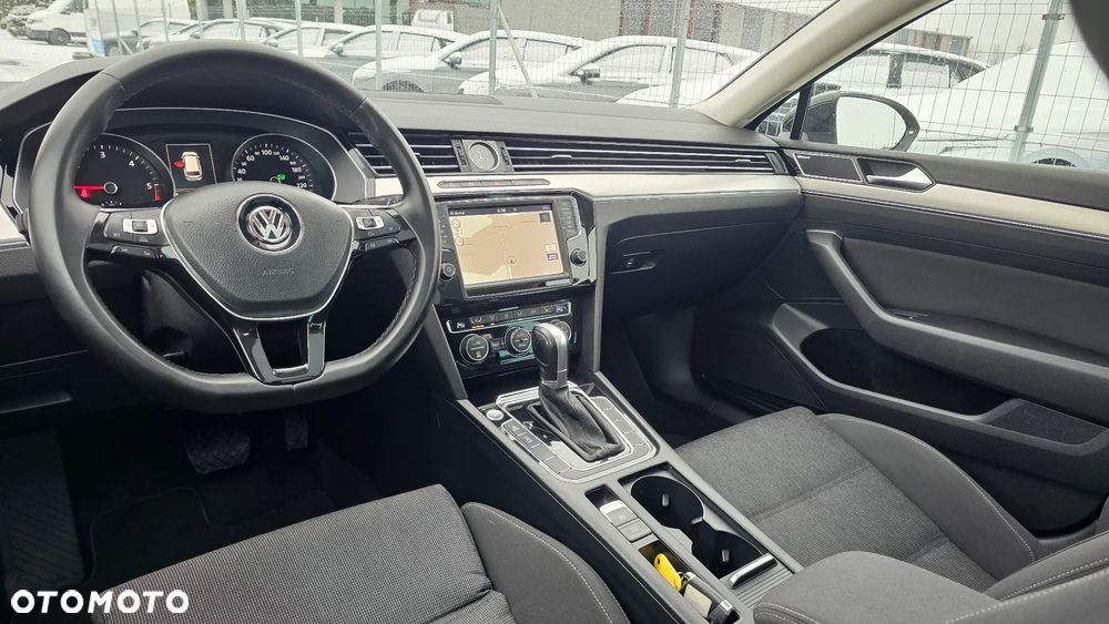 Volkswagen Passat Variant 2.0 TDI BMT Comfortline DSG - 9