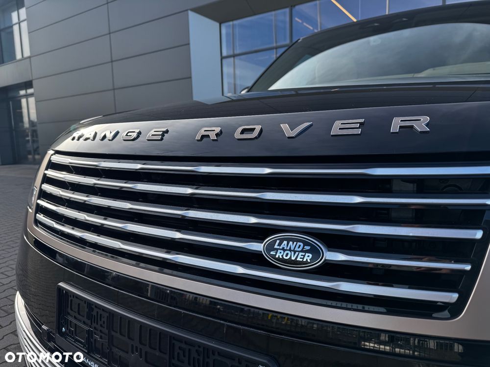 Land Rover Range Rover 4.4 V8 P535 LWB SV - 11