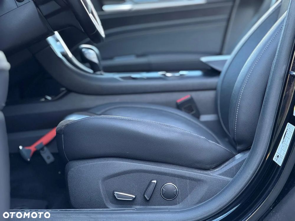 Ford Mondeo Turnier 2.0 Hybrid CVT - 25