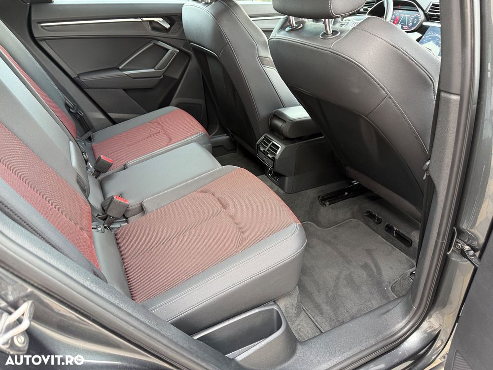 Audi Q3 2.0 40 TDI S tronic quattro S Line - 12