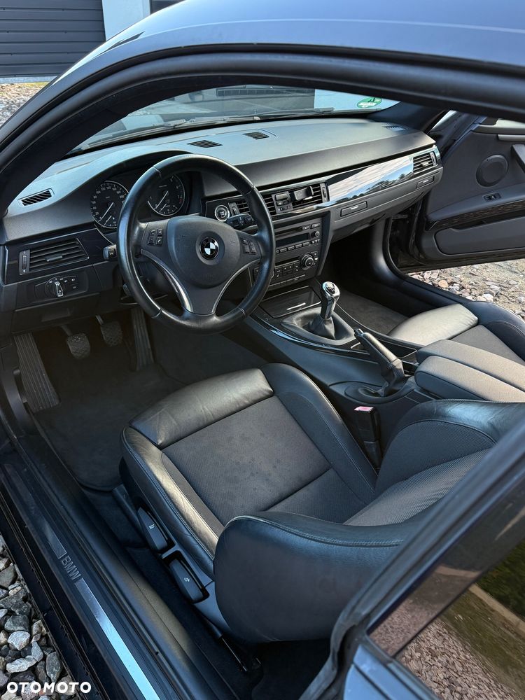 BMW Seria 3 2010 photo 5