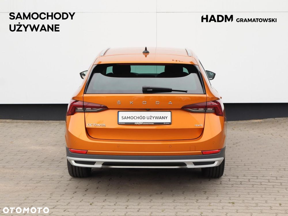 Skoda Octavia Scout 2.0 TDI 4x4 DSG - 28