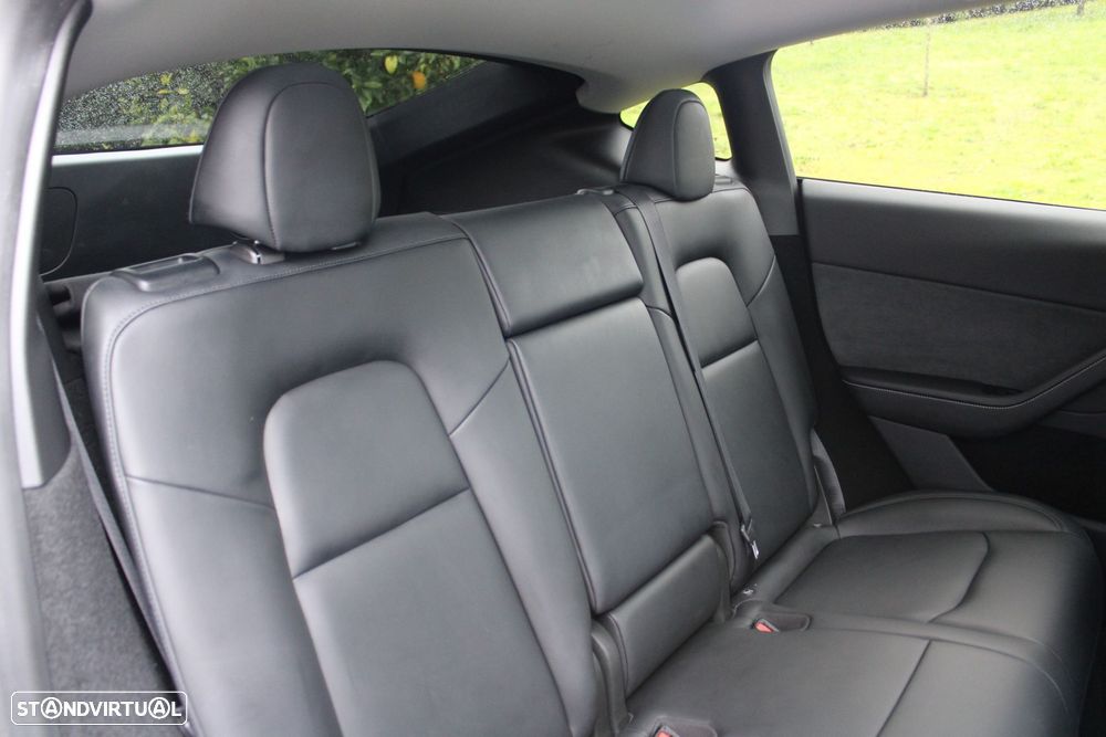 Tesla Model Y Long Range Dual Motor AWD - 20