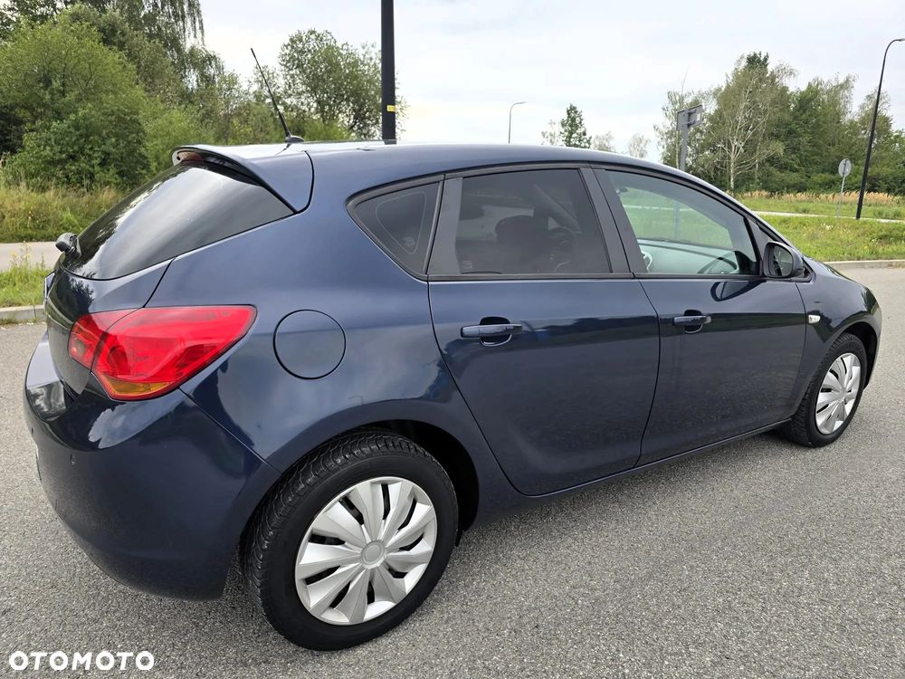 Opel Astra 1.6 Cosmo - 30