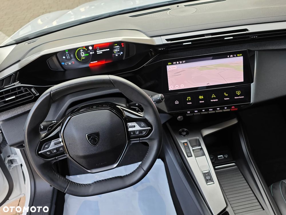 Peugeot 308 - 24