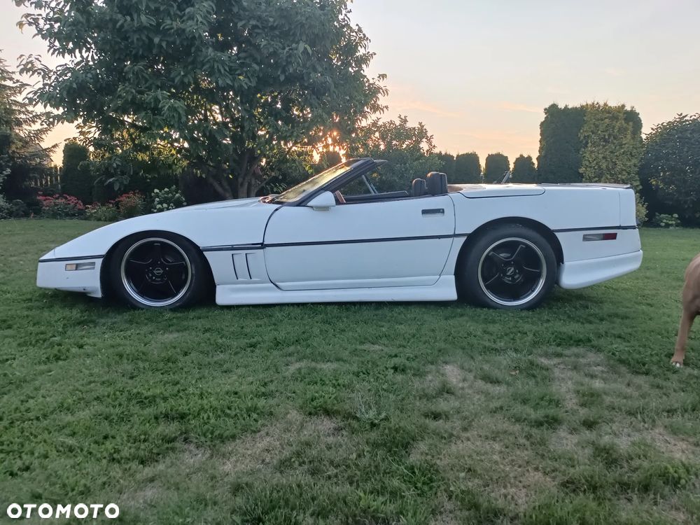 Chevrolet Corvette - 2
