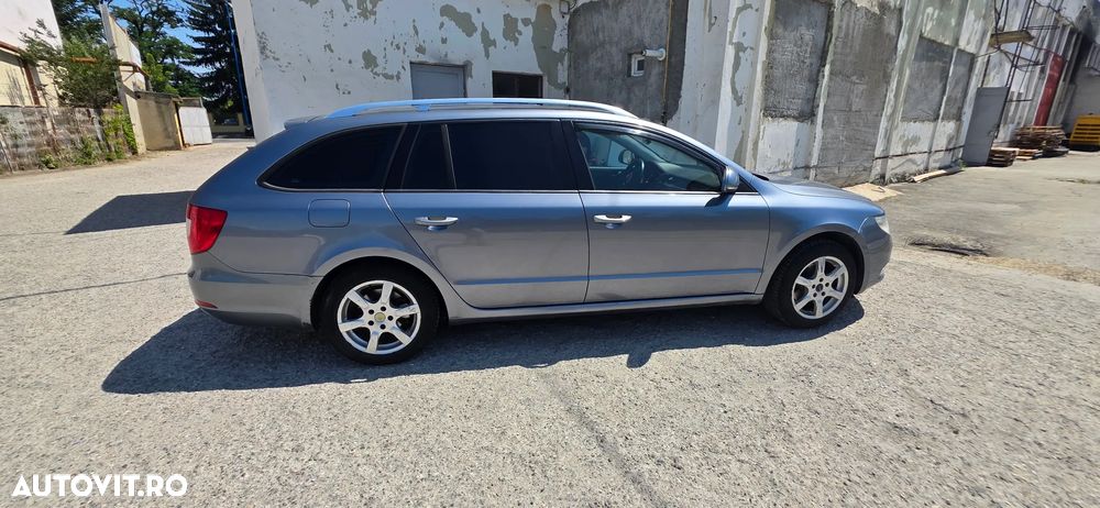 Skoda Superb 1.6 TDI FAMILY - 6