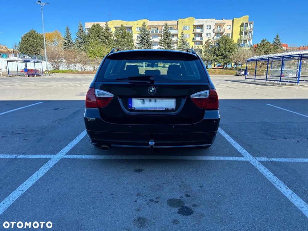 BMW Seria 3 318d - 8
