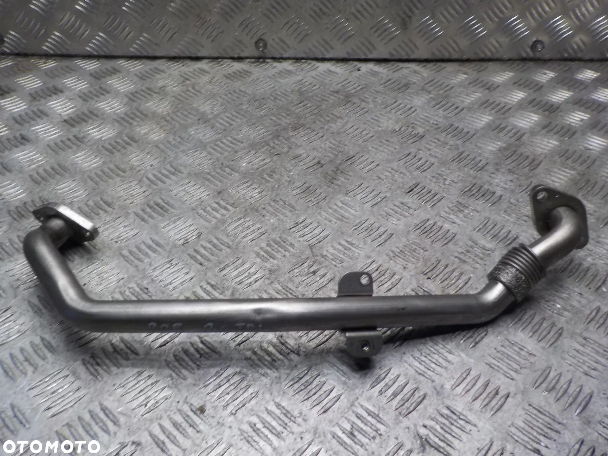 AUDI A4 B7 A6 C6 2.0TDI RURA EGR 03G131521K - 1