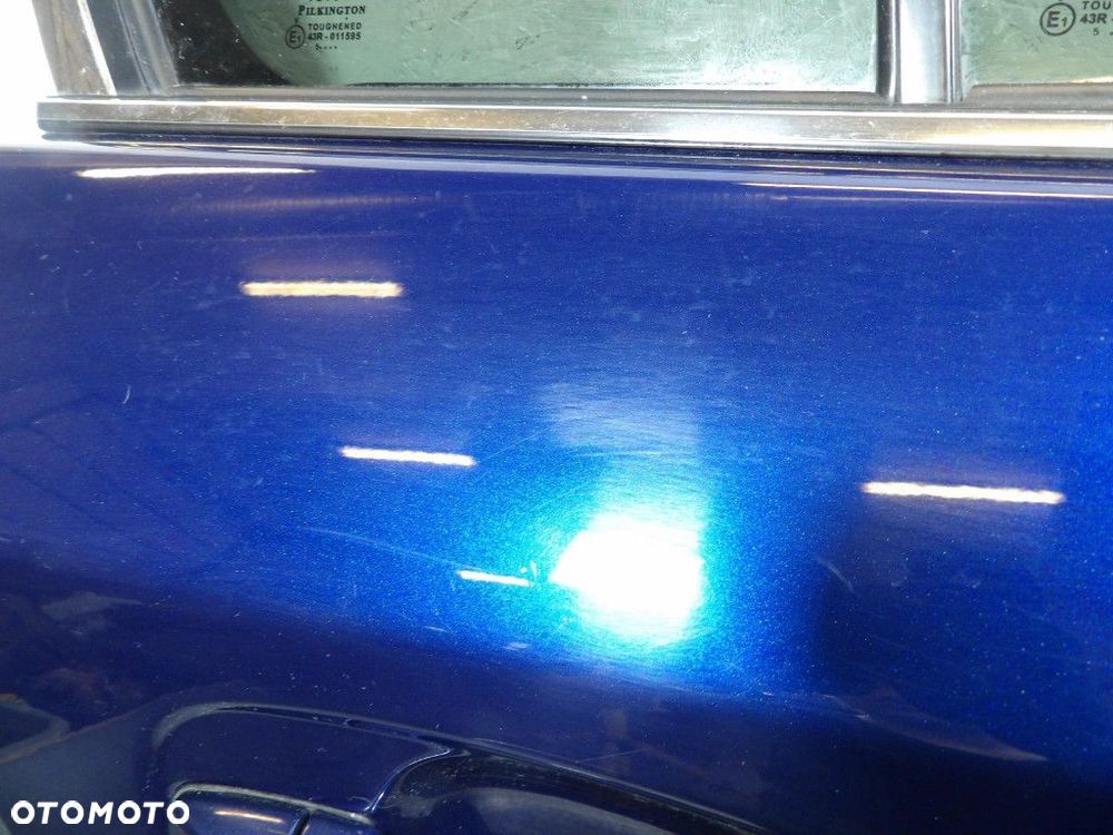 TOYOTA AVENSIS T27 LIFT SEDAN DRZWI TYŁ PRAWE 8T5 - 4