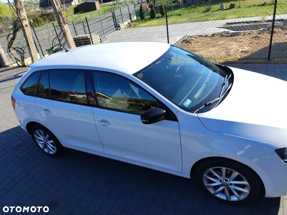 Skoda RAPID 1.0 TSI Style DSG - 3
