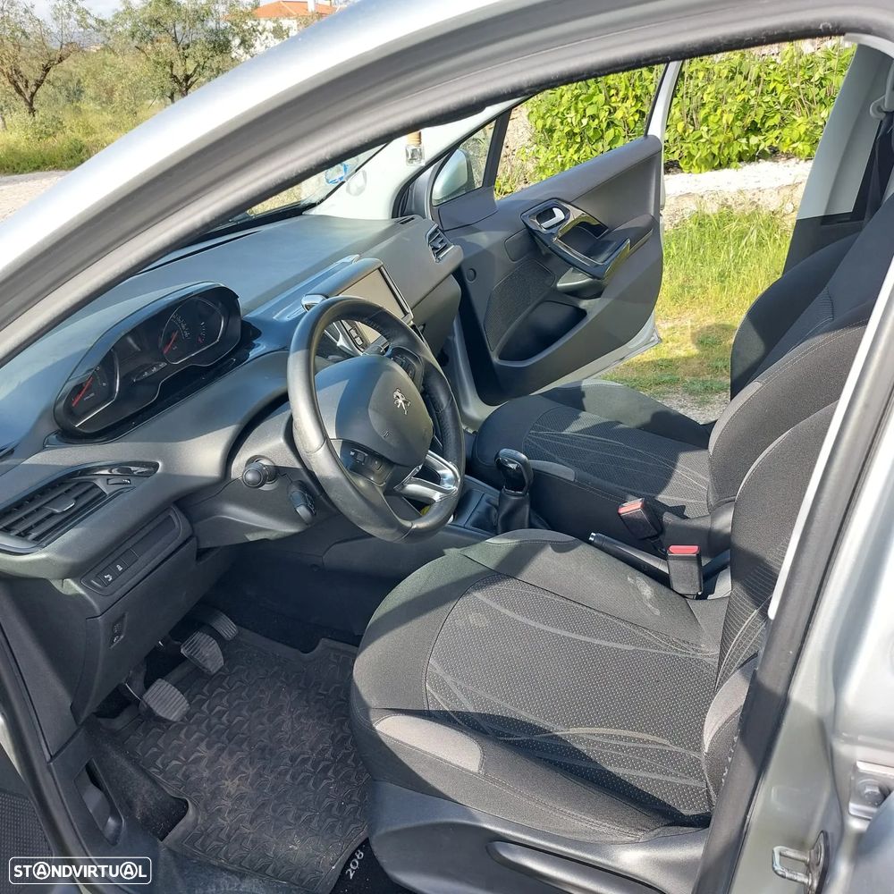 Peugeot 208 1.4 HDi Active - 2