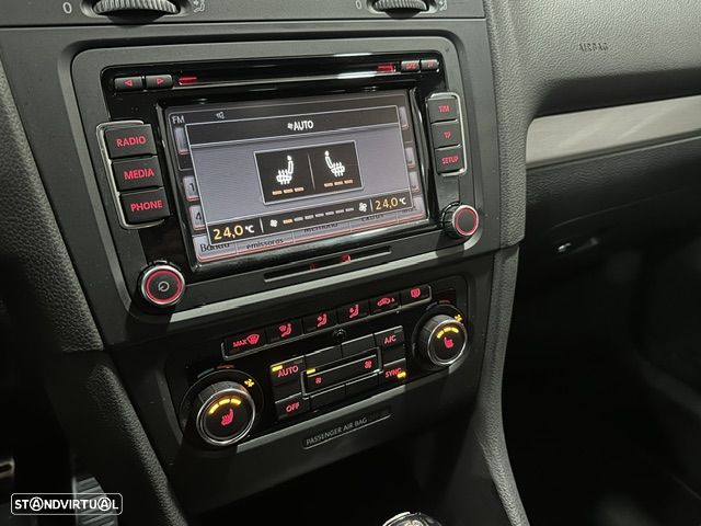 VW Golf 2.0 GTI DSG adidas - 25