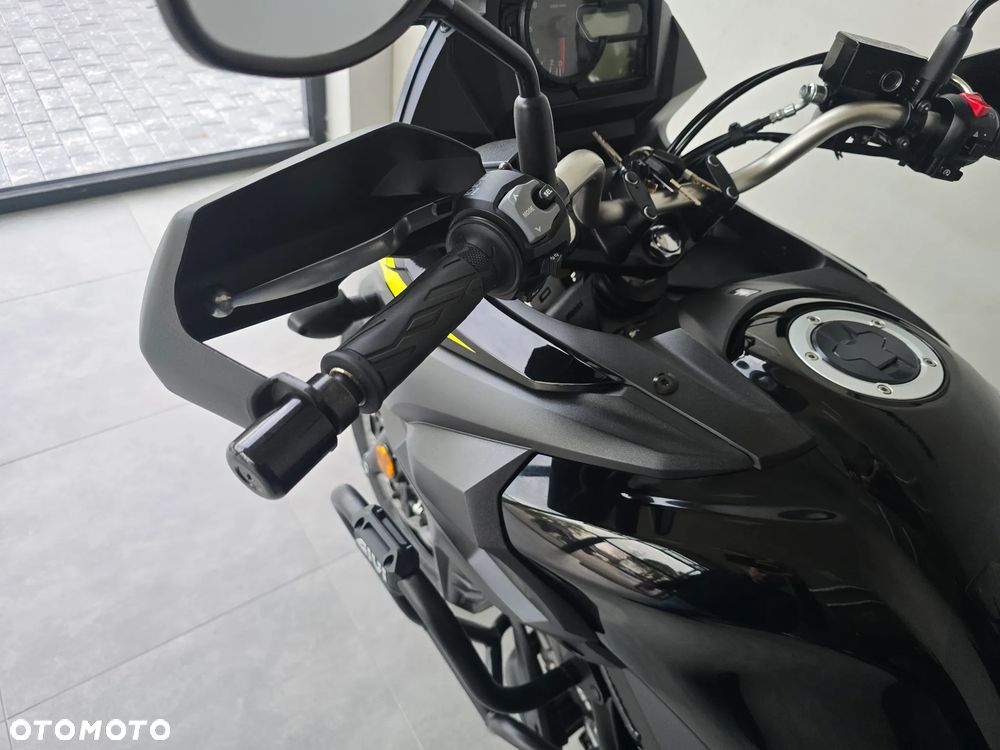 Suzuki V-STROM - 23