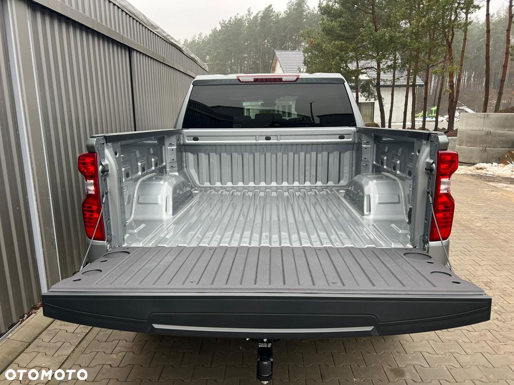 Chevrolet Silverado - 10