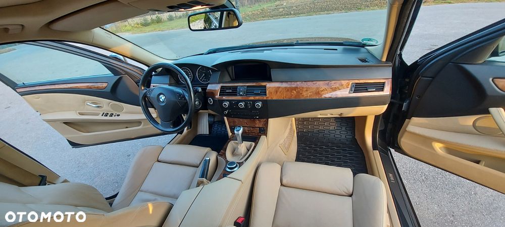 BMW Seria 5 530d Edition Exclusive - 7