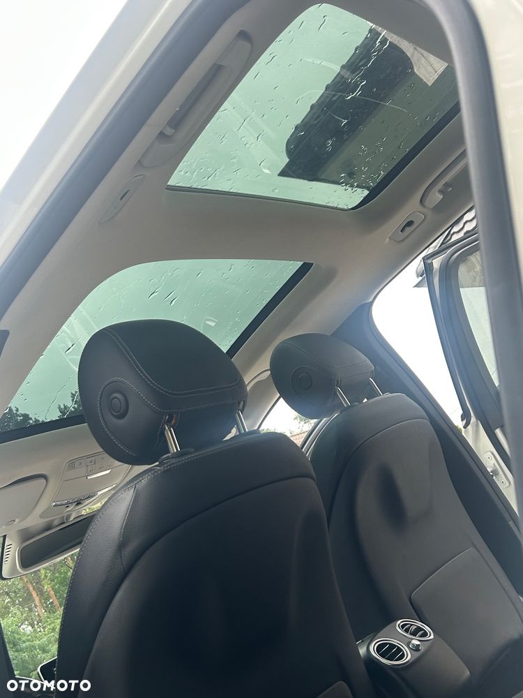 Mercedes-Benz GLC - 27