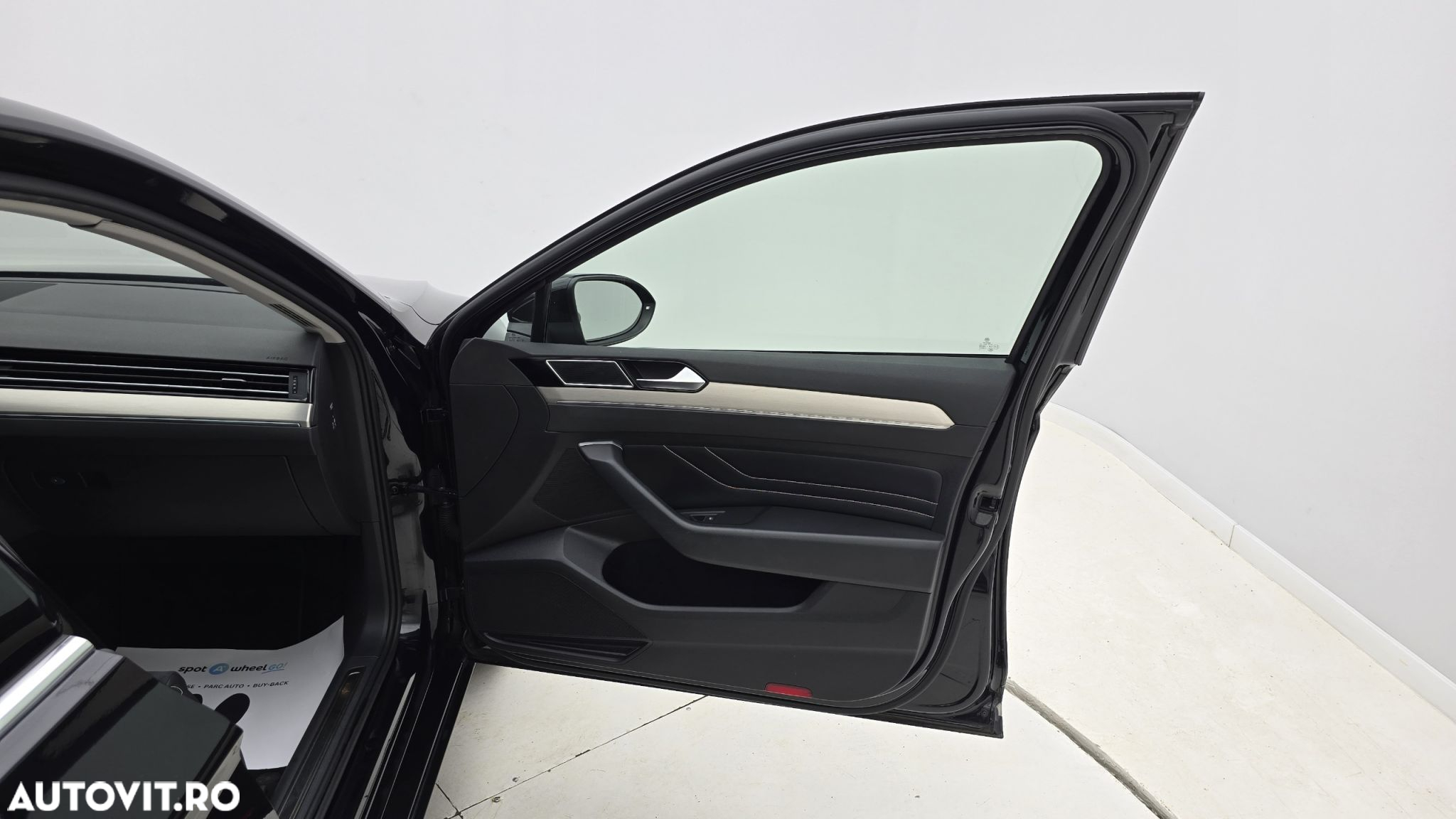 Volkswagen Passat 2.0 TDI DSG Highline - 18