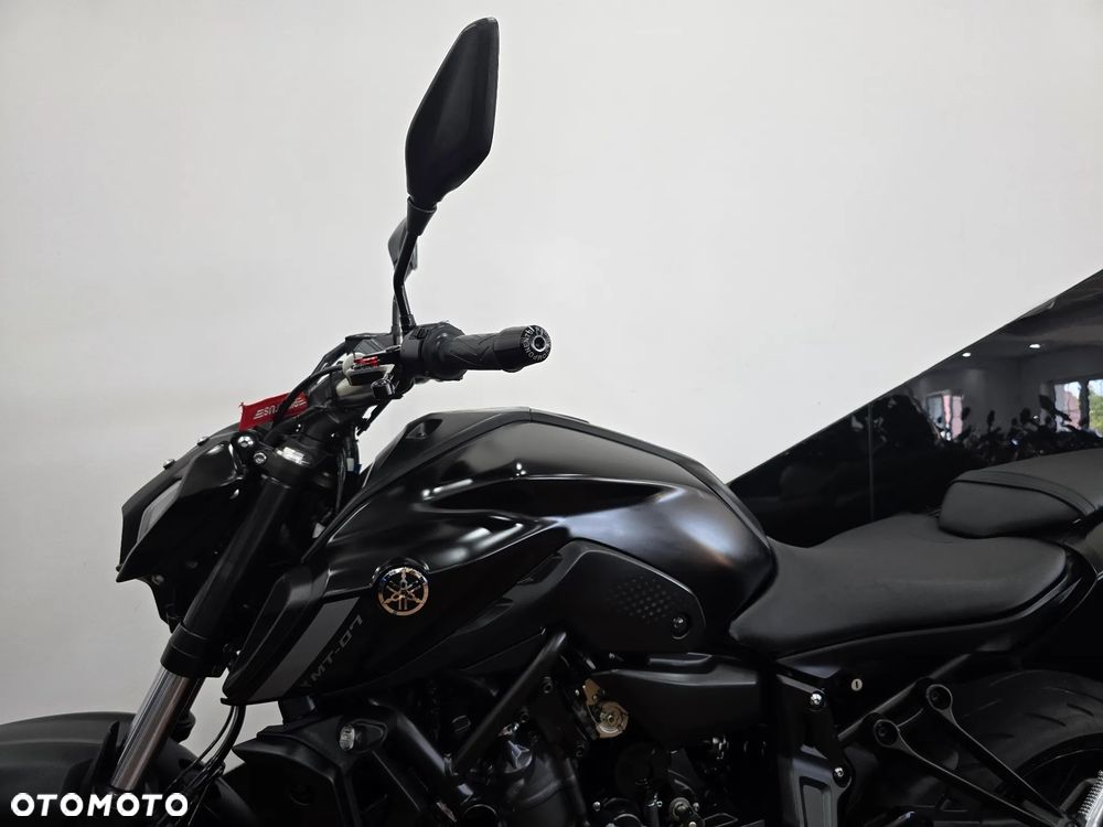 Yamaha MT - 19