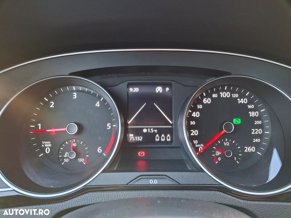 Volkswagen Passat 2.0 TDI DSG Comfortline - 6