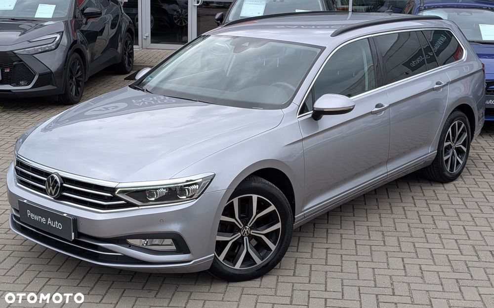 Volkswagen Passat - 2
