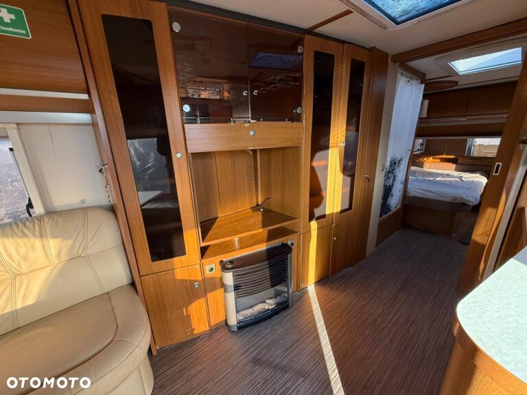 Fendt Uni-Caravan Diamant 700 DFS - 16