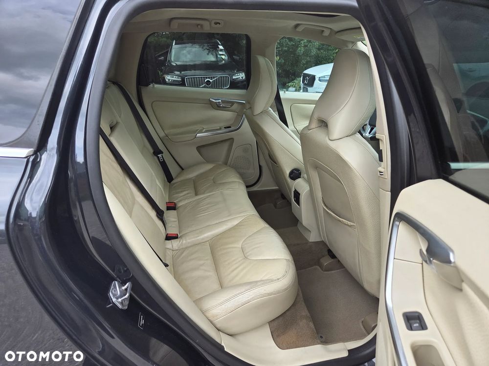 Volvo XC 60 - 13