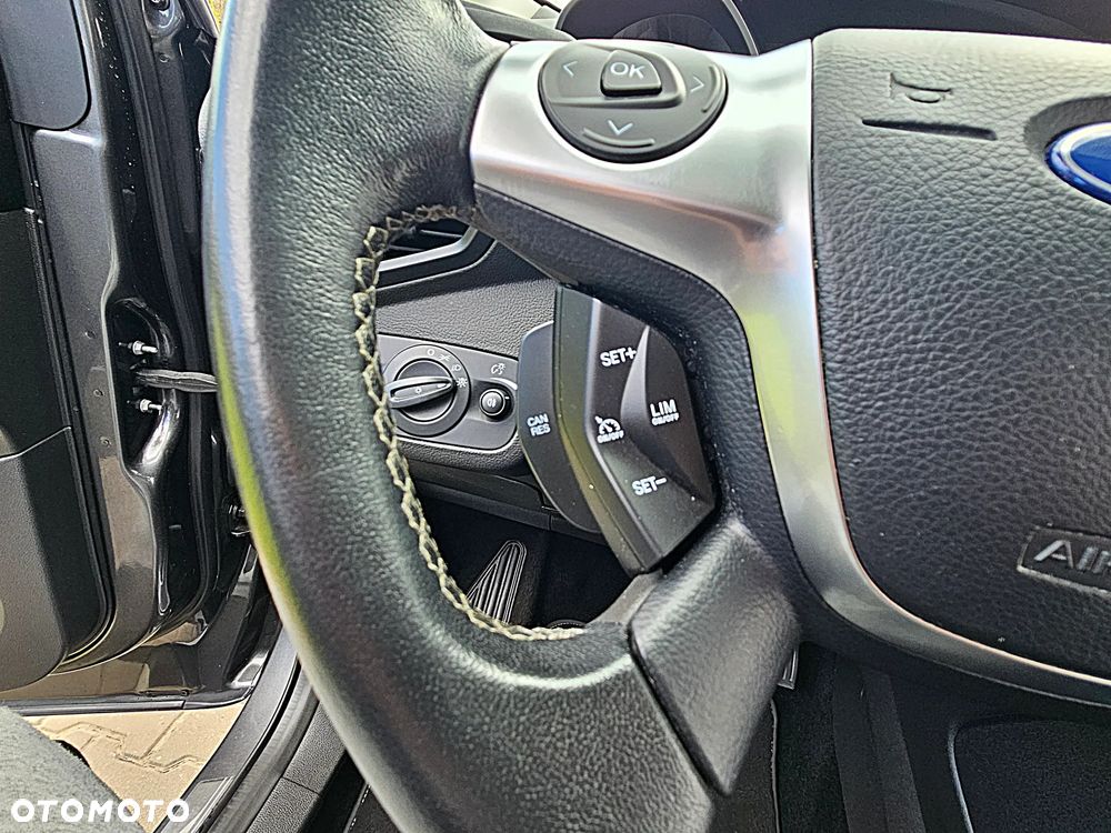 Ford Kuga 2.0 TDCi 4x4 Individual - 31