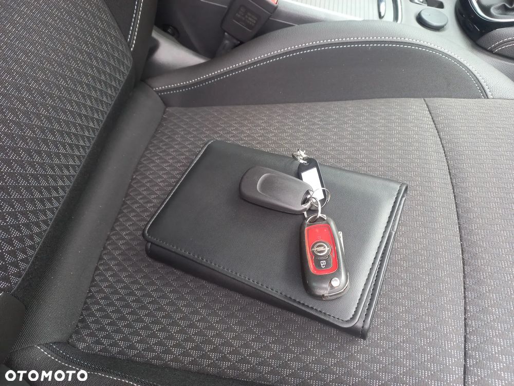 Opel Astra 1.4 Turbo Innovation - 19