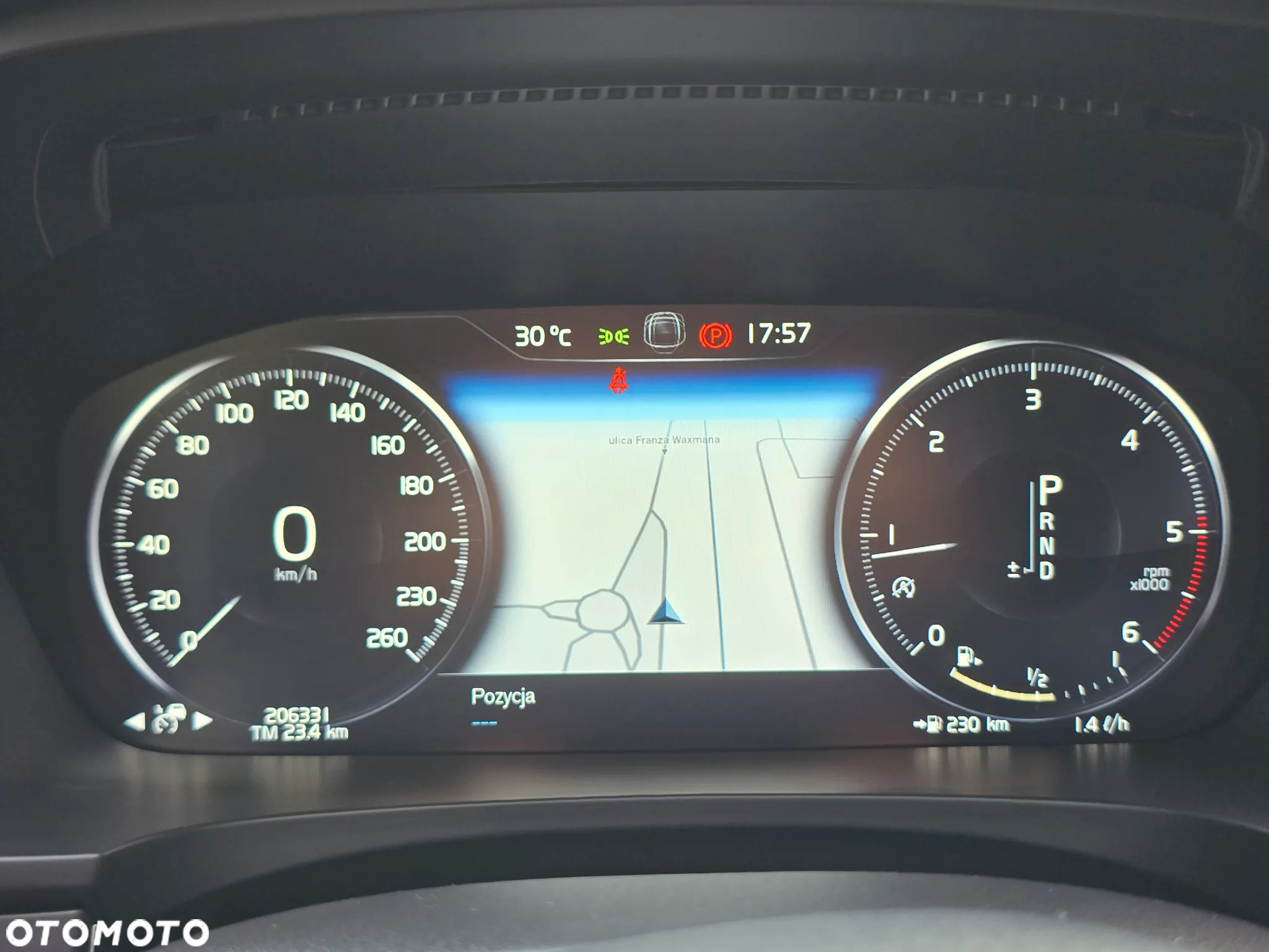 Volvo V90 D4 Kinetic - 9