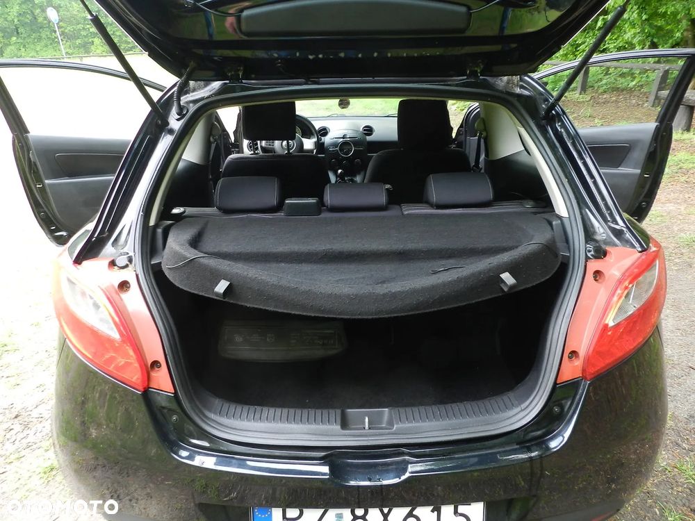 Mazda 2 - 13