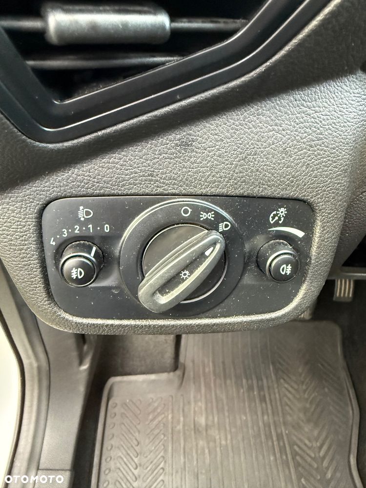 Ford Kuga 1.5 EcoBoost 2x4 Titanium - 10
