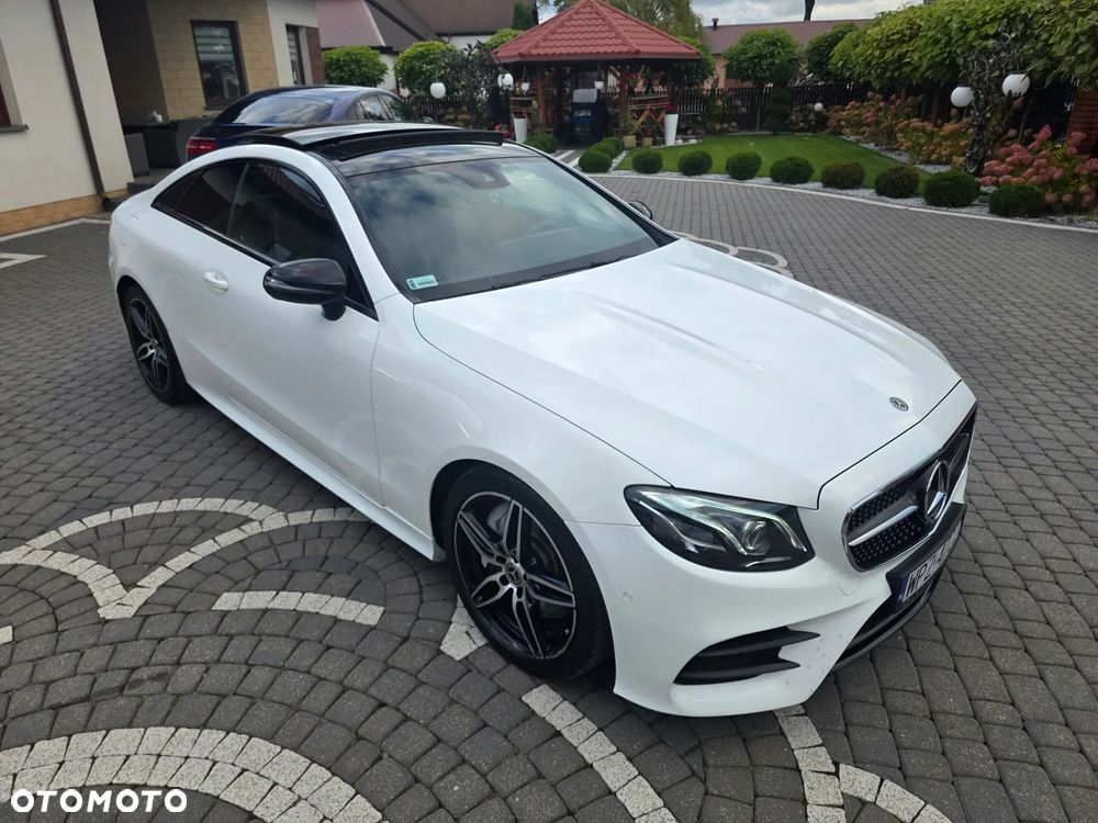 Mercedes-Benz Klasa E 300 9G-TRONIC - 4