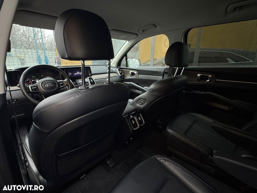 Kia Sorento - 10