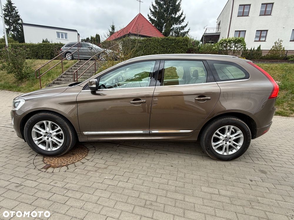 Volvo XC 60 D5 AWD Summum - 8
