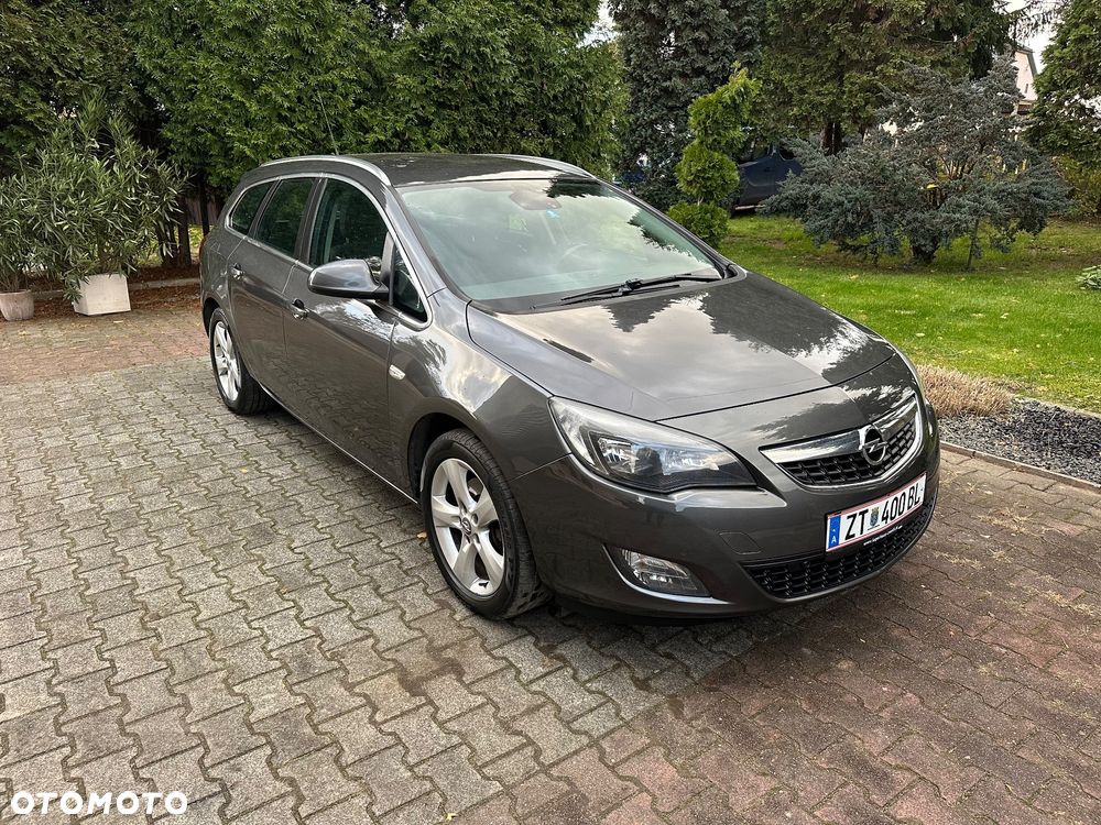 Opel Astra 2.0 CDTI DPF SportsTourer Edition - 1