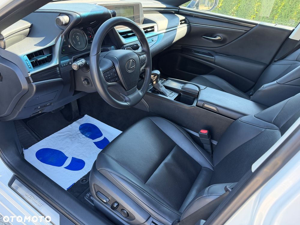 Lexus ES 300h Business Line - 15