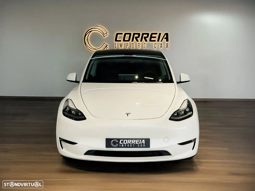 Tesla Model Y - 3