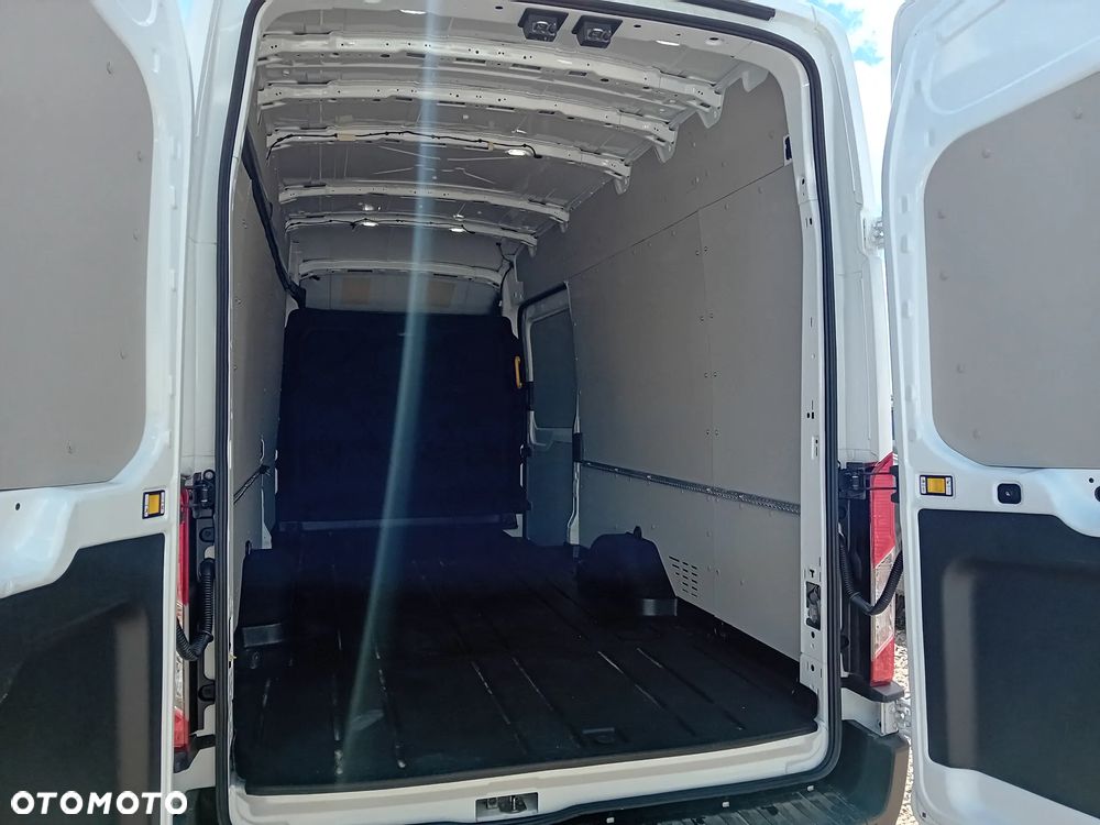 Ford Transit Trend - 9
