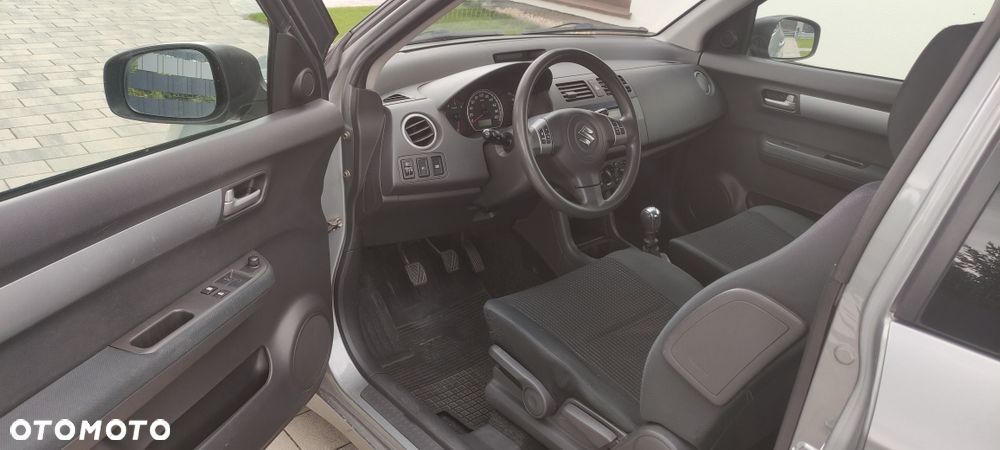 Suzuki Swift - 6