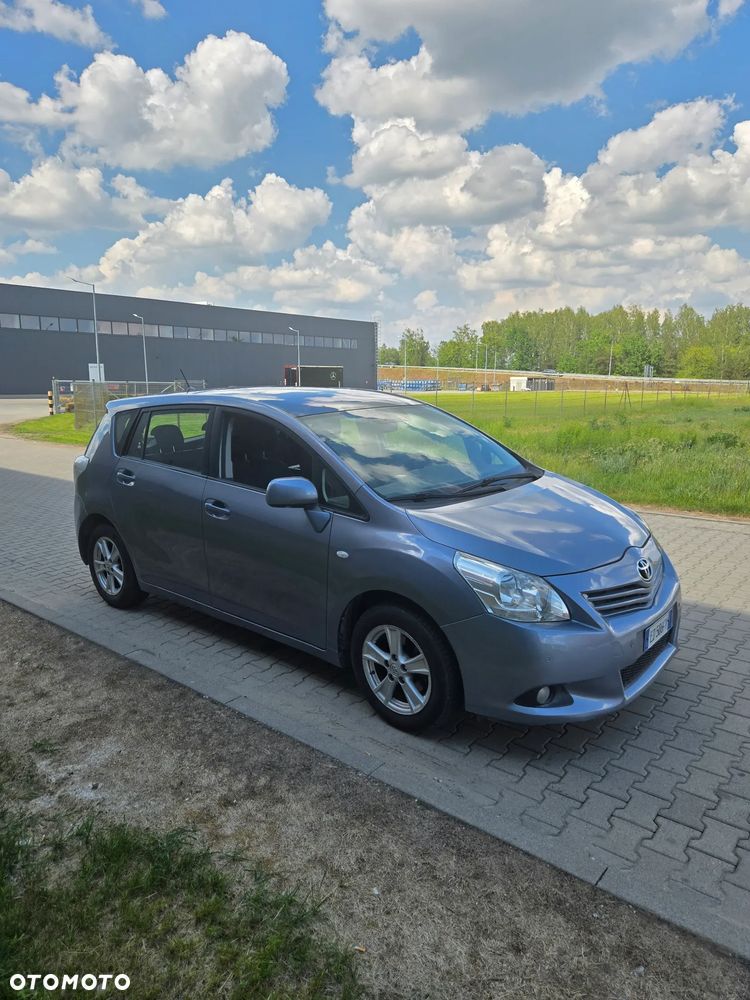 Toyota Verso 1.8 Sol - 29