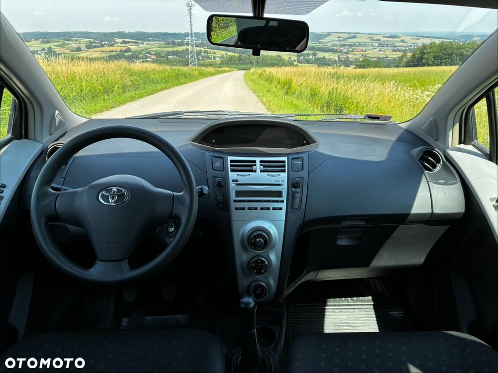 Toyota Yaris 1.3 Luna - 6